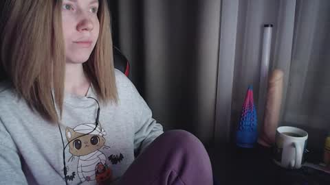 Snapshot of molly_royse chatting on 27, 2, 2025 I have new photos come and see with love Molly online show from 27, 2, 2025