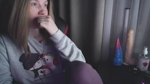 Snapshot of molly_royse chatting on 4, 3, 2025 I have new photos come and see with love Molly online show from 4, 3, 2025
