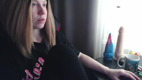 Snapshot of molly_royse chatting on 11, 3, 2025 I have new photos come and see with love Molly online show from 11, 3, 2025