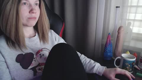 Snapshot of molly_royse chatting on 12, 3, 2025 I have new photos come and see with love Molly online show from 12, 3, 2025