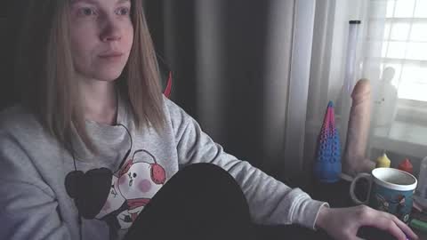 Snapshot of molly_royse chatting on 12, 3, 2025 I have new photos come and see with love Molly online show from 12, 3, 2025