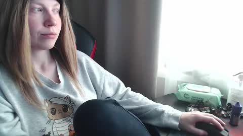 Snapshot of molly_royse chatting on 27, 9, 2025 I have new photos come and see with love Molly online show from 27, 9, 2025