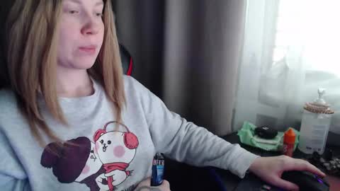 Snapshot of molly_royse chatting on 8, 10, 2025 I have new photos come and see with love Molly online show from 8, 10, 2025