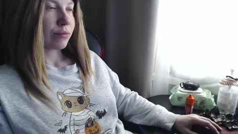 Snapshot of molly_royse chatting on 9, 10, 2025 I have new photos come and see with love Molly online show from 9, 10, 2025