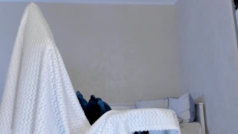 Molly online show from 15, 2, 2025