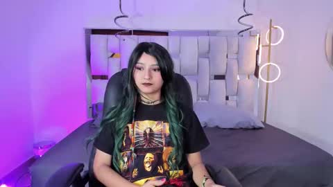 Snapshot of molly_sweetlove chatting on 23, 9, 2025 molly_sweetlove online show from 23, 9, 2025