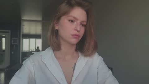 Snapshot of mollydangerous chatting on 31, 10, 2025 Taisha online show from 31, 10, 2025