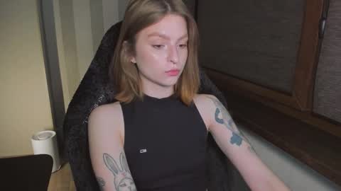 Snapshot of mollydangerous chatting on 4, 11, 2025 Taisha online show from 4, 11, 2025