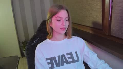 Snapshot of mollydangerous chatting on 10, 11, 2025 Taisha online show from 10, 11, 2025