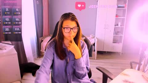  KIRA  online show from 9, 9, 2025