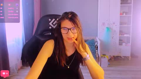  KIRA  online show from 25, 3, 2026