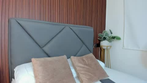 mollylove_ online show from 27, 5, 2026