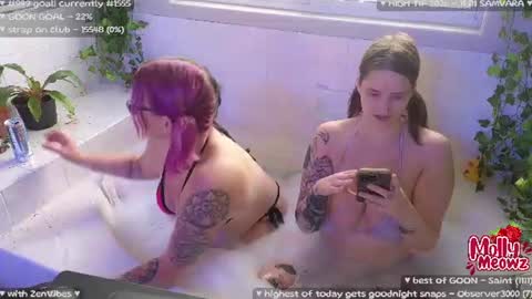 Snapshot of mollymeowz chatting on 30, 6, 2026 meowz online show from 30, 6, 2026