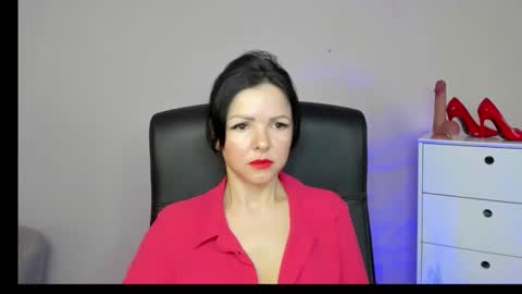 Molly online show from 7, 1, 2026