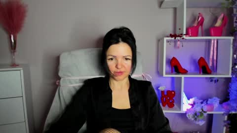 Molly online show from 14, 4, 2026