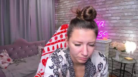 hi im Molly heregreat boobs big heart  warm pussy  online show from 10, 12, 2024