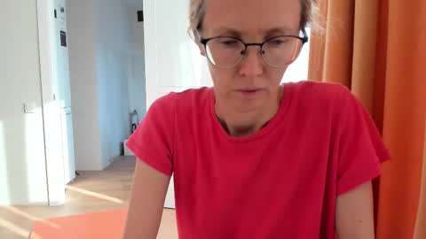 Snapshot of mollystory chatting on 22, 9, 2025 AngelMomm online show from 22, 9, 2025