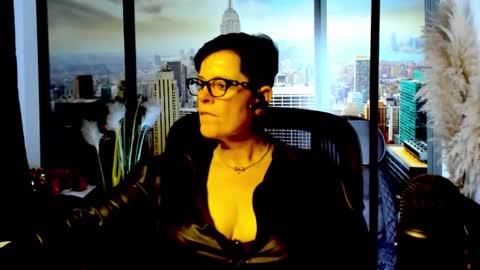 Snapshot of mollysun chatting on 20, 11, 2025 MollySun Nina Randmann online show from 20, 11, 2025