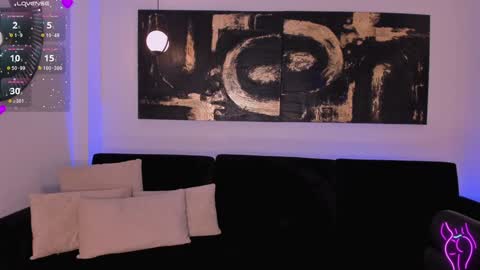 Molly Sunders online show from 5, 1, 2025