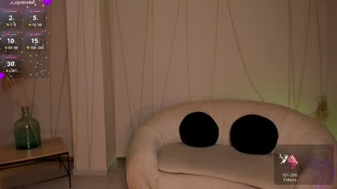 Molly Sunders online show from 20, 2, 2025