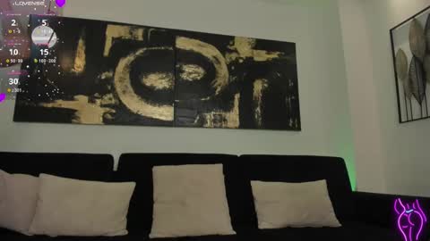 Molly Sunders online show from 26, 2, 2025