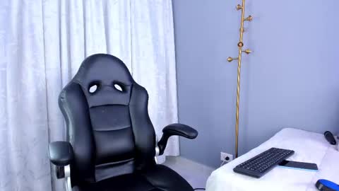 Molly online show from 1, 3, 2025