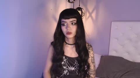 Snapshot of mollyycrystal chatting on 25, 11, 2025 mollyycrystal online show from 25, 11, 2025