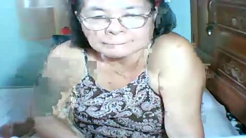 mombastic55 online show from 30, 5, 2026