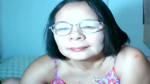 mombastic55 online show from 18, 7, 2026