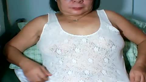 mombastic55 online show from 4, 8, 2026