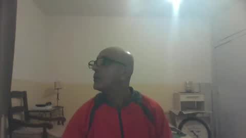 moment71200 online show from 1, 1, 2025