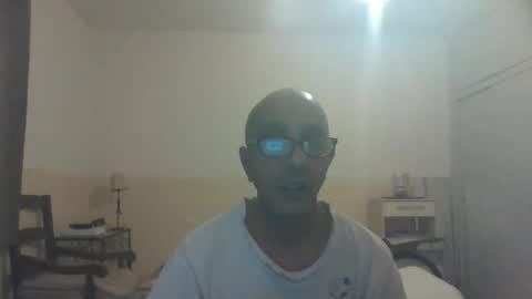 moment71200 online show from 6, 1, 2025