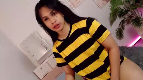 MOMIKHEM online show from 22, 9, 2025