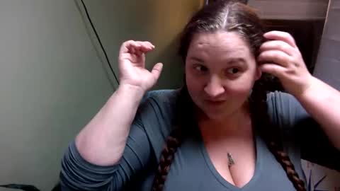 MommaNightRose online show from 4, 3, 2026