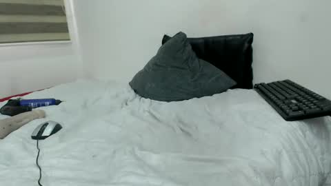 mommy26 online show from 8, 2, 2025