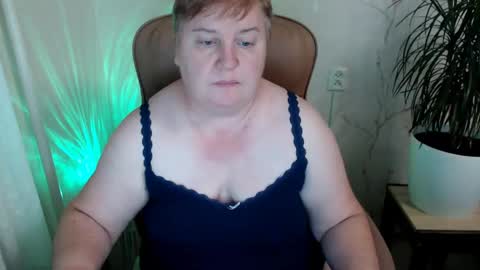 Mommy99X online show from 4, 1, 2025