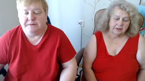 Snapshot of mommy99x chatting on 27, 7, 2026 Mommy99X online show from 27, 7, 2026