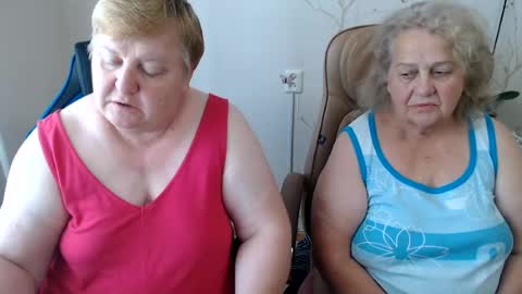Snapshot of mommy99x chatting on 28, 7, 2026 Mommy99X online show from 28, 7, 2026
