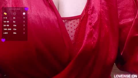 Snapshot of mommyissuess_ chatting on 11, 3, 2025 Daphne  online show from 11, 3, 2025