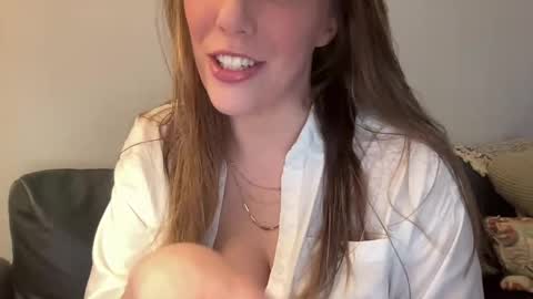 Snapshot of mommyofyourdreams chatting on 29, 12, 2024 southernsweetheartforyou online show from 29, 12, 2024