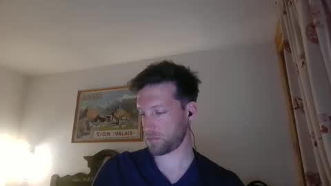 moms_little_monster online show from 18, 12, 2024