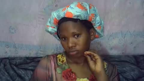 momsdoll online show from 7, 4, 2026