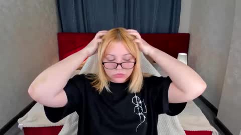 mon1ca_jones online show from 15, 11, 2025