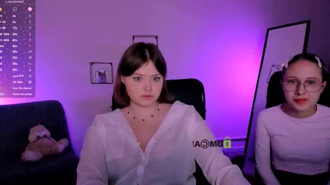 Snapshot of mona_cloud chatting on 29, 9, 2025 Mona online show from 29, 9, 2025