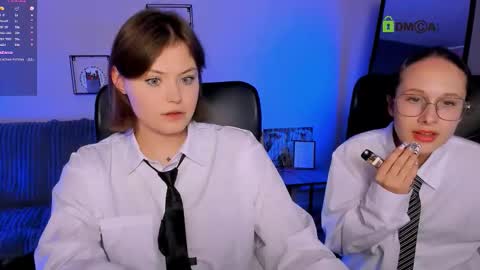 Snapshot of mona_cloud chatting on 3, 10, 2025 Mona online show from 3, 10, 2025