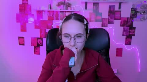 Mona  online show from 13, 3, 2026