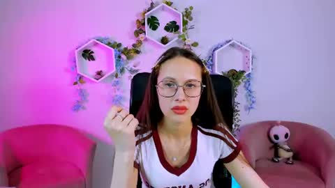 Snapshot of mona_cloud chatting on 25, 6, 2026 Mona online show from 25, 6, 2026