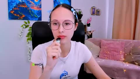Snapshot of mona_cloud chatting on 7, 7, 2026 Mona online show from 7, 7, 2026