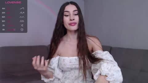 Snapshot of mona_saxxx chatting on 28, 12, 2024 Hey Guys im Mona. PVT is Open Please Make me CUM online show from 28, 12, 2024
