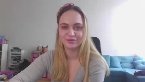 Snapshot of monarise chatting on 25, 3, 2026 monarise online show from 25, 3, 2026
